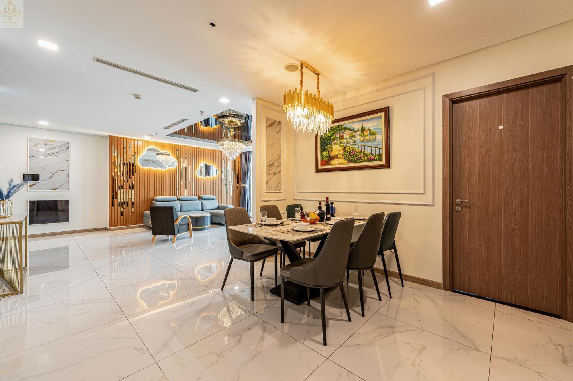 Saigon Riverside Landmark 81 Center Apartment